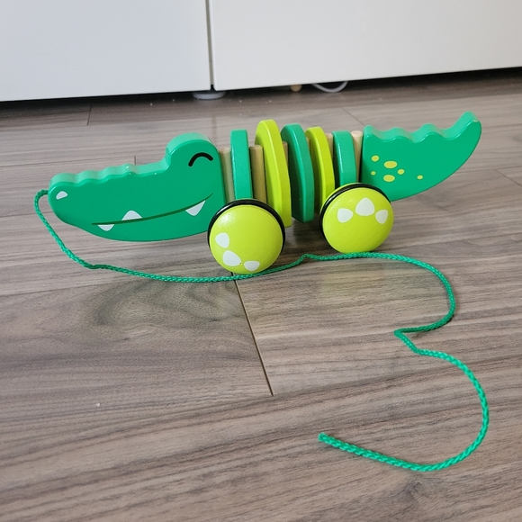Toddler Pull-Along Crocodile - Picture 1 of 4
